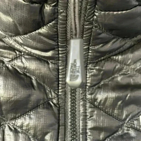 The North Face Thermoball trekker vest - Picture 4 of 9